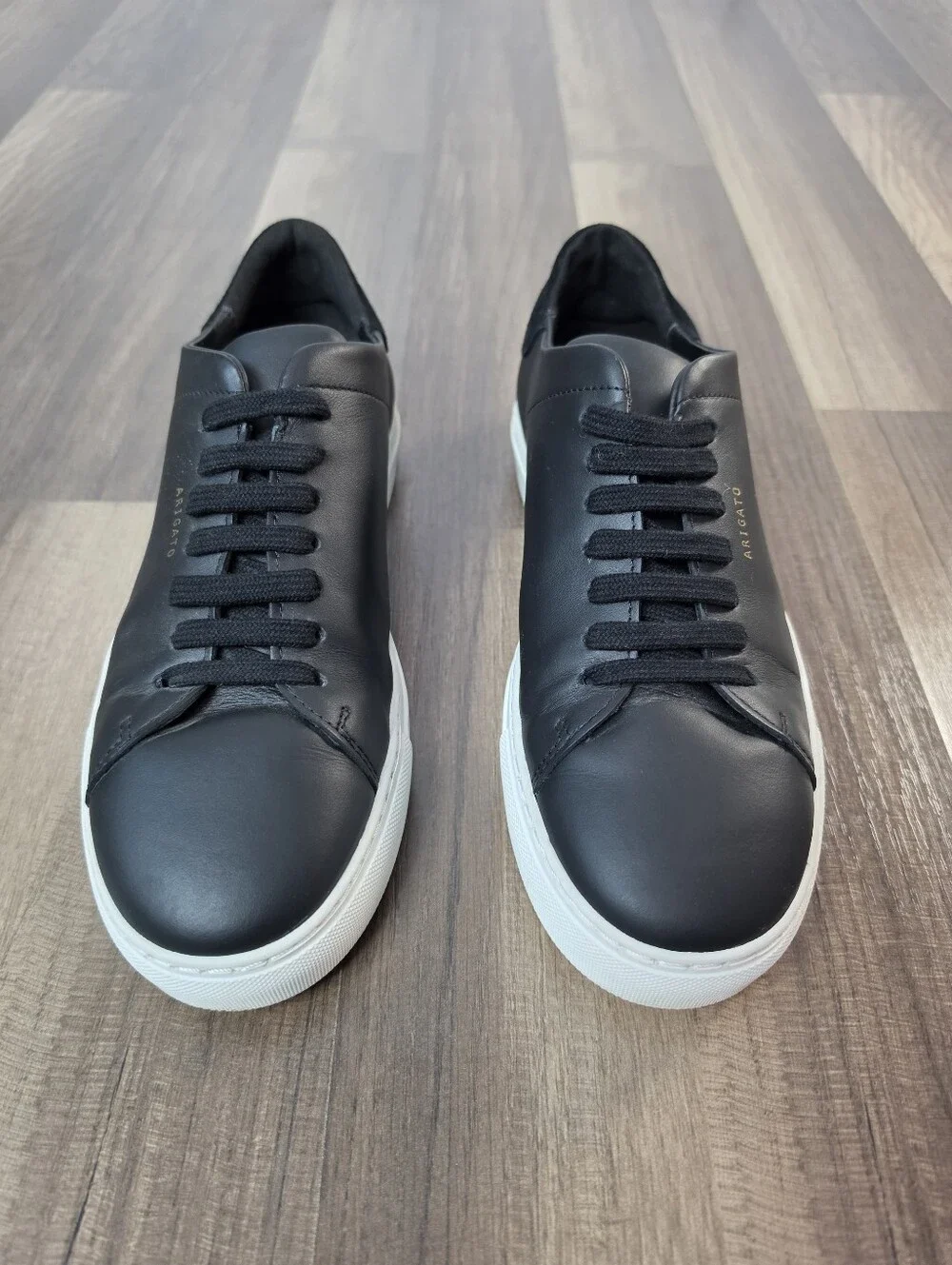 Axel Arigato Clean 90 Black Leather Minimalist Sneakers Gold Logo Clean Girl. 9